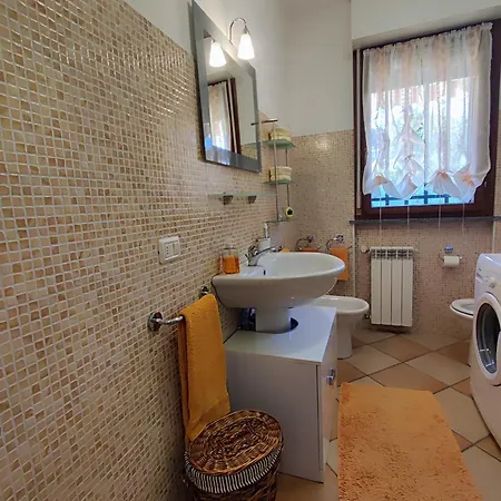 La Casa Di Aki E Rio Arona